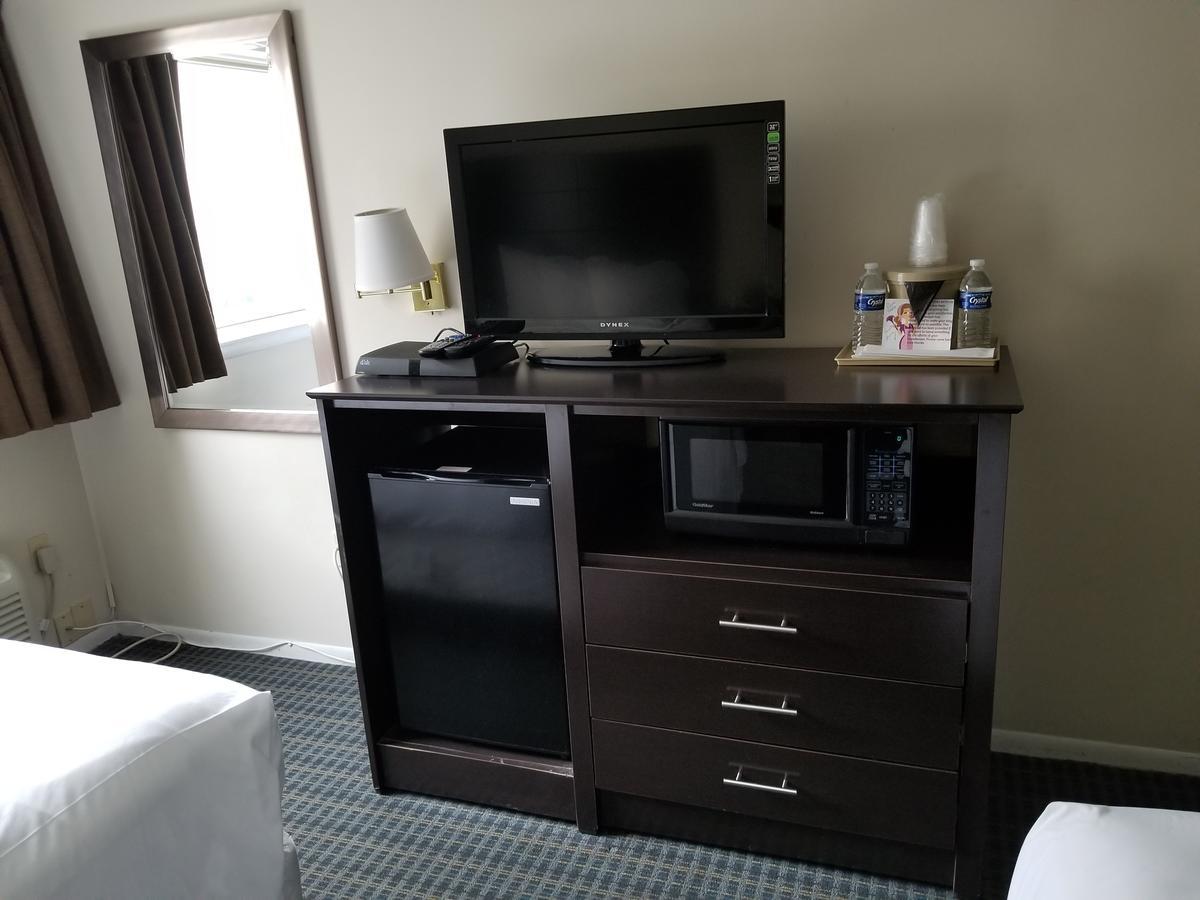 Mainstay Inn Phoenixville Bagian luar foto