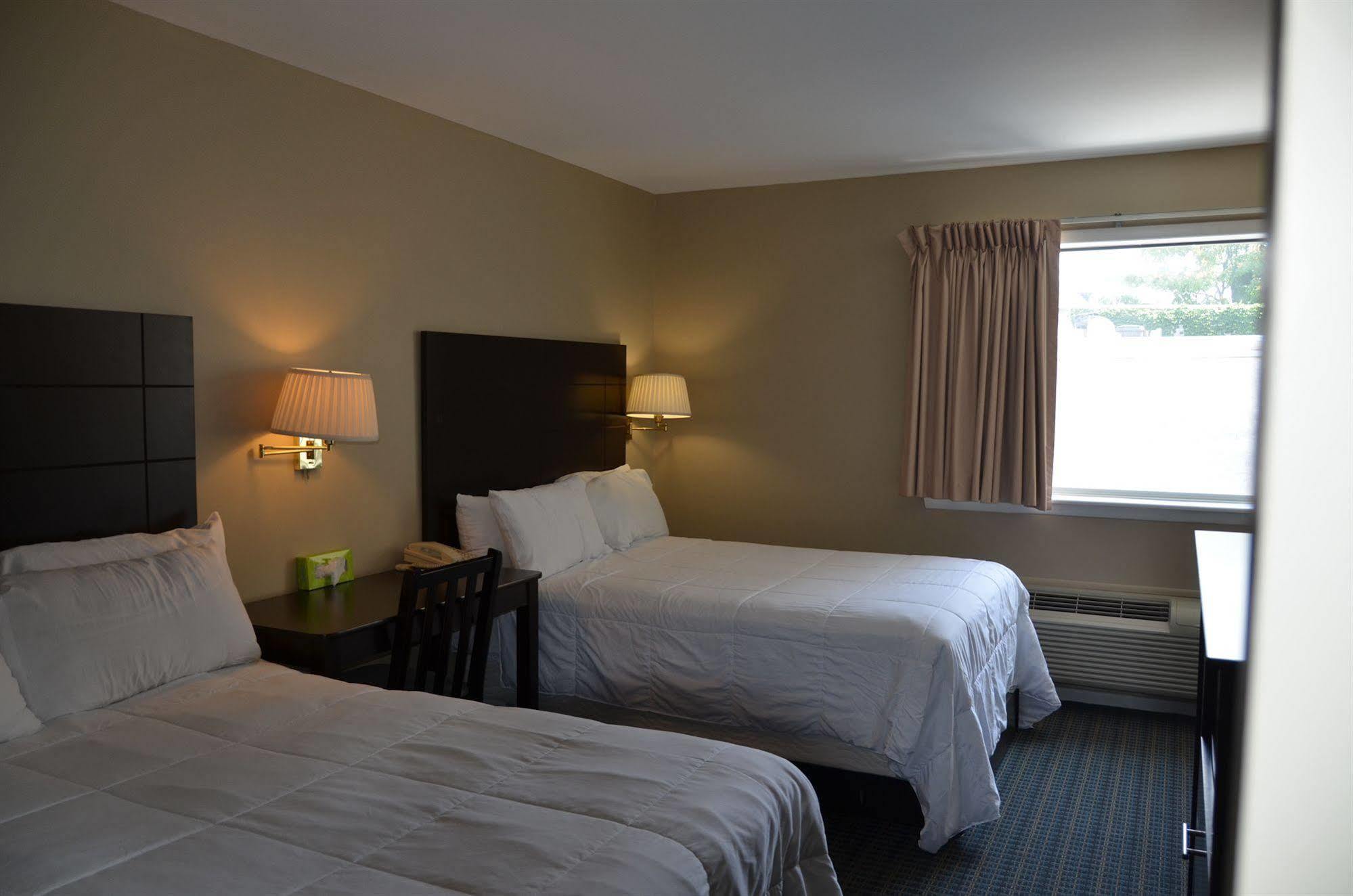 Mainstay Inn Phoenixville Bagian luar foto