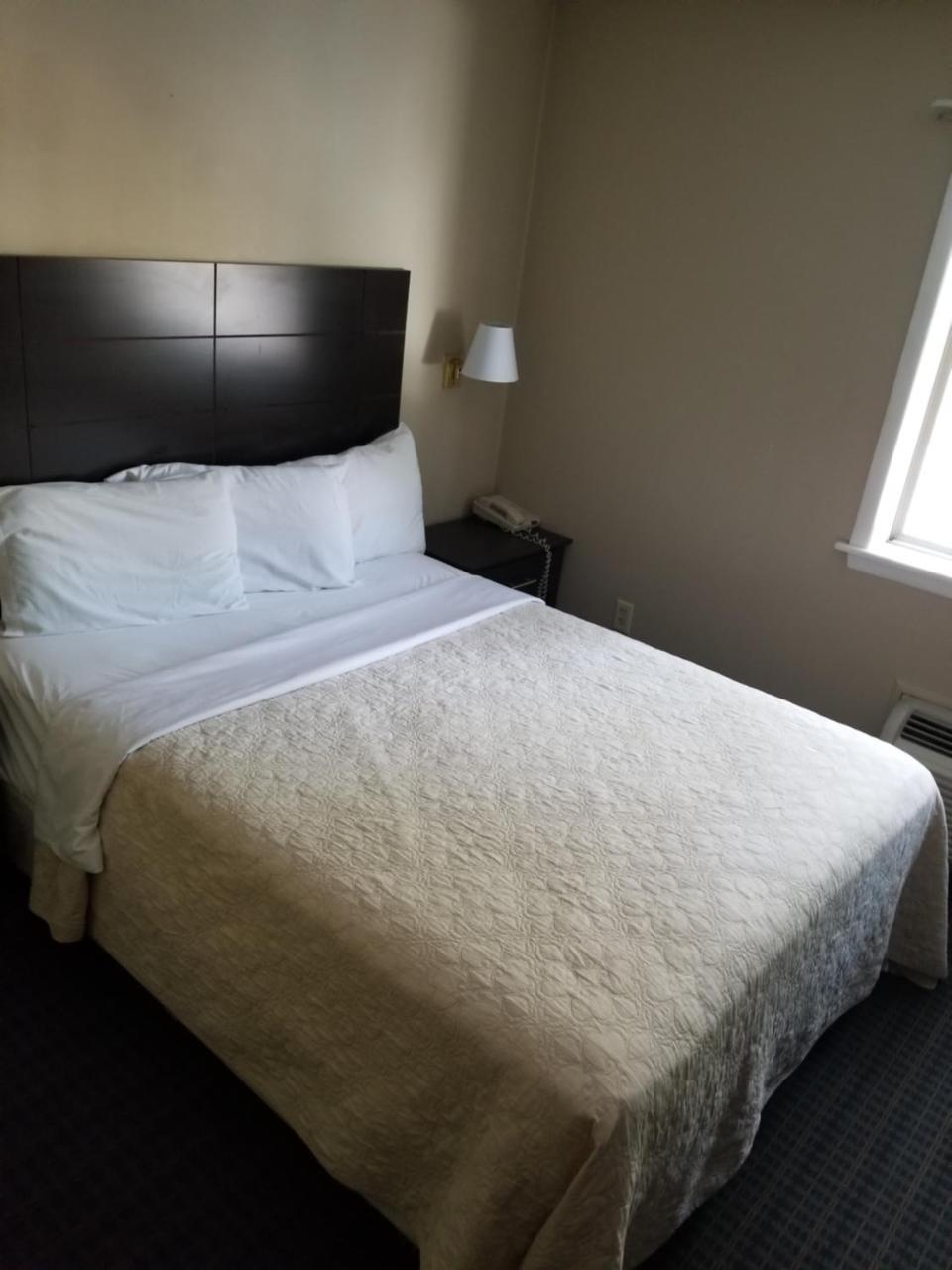 Mainstay Inn Phoenixville Bagian luar foto