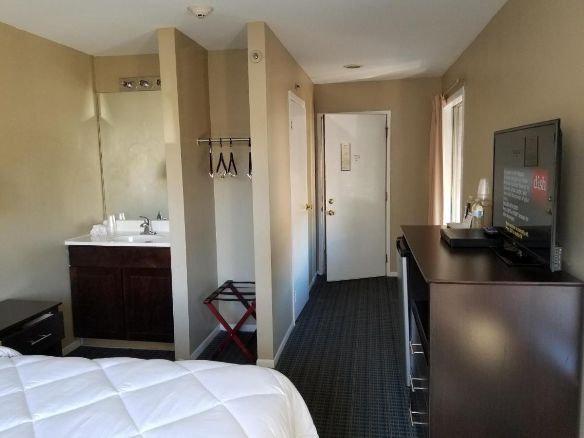 Mainstay Inn Phoenixville Bagian luar foto